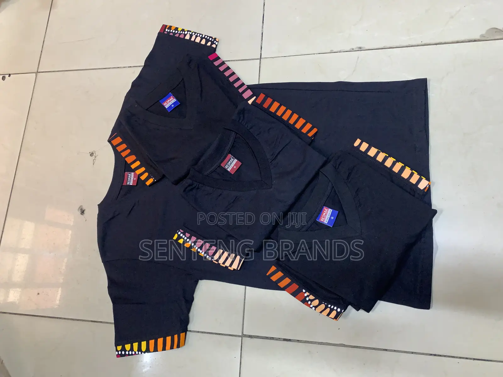 Customized V Neck Tshirts