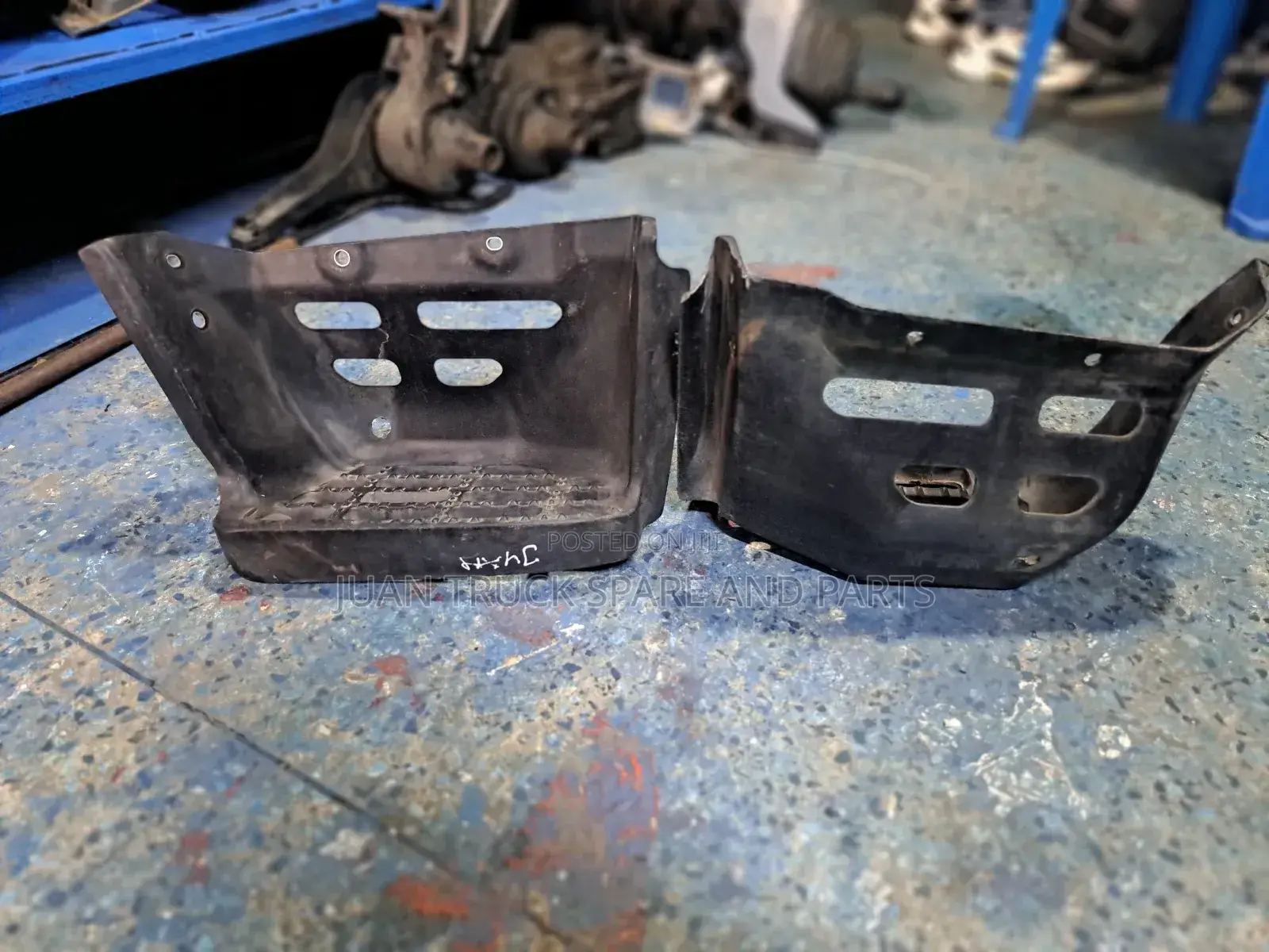 Toyota Dyna Door Stepper