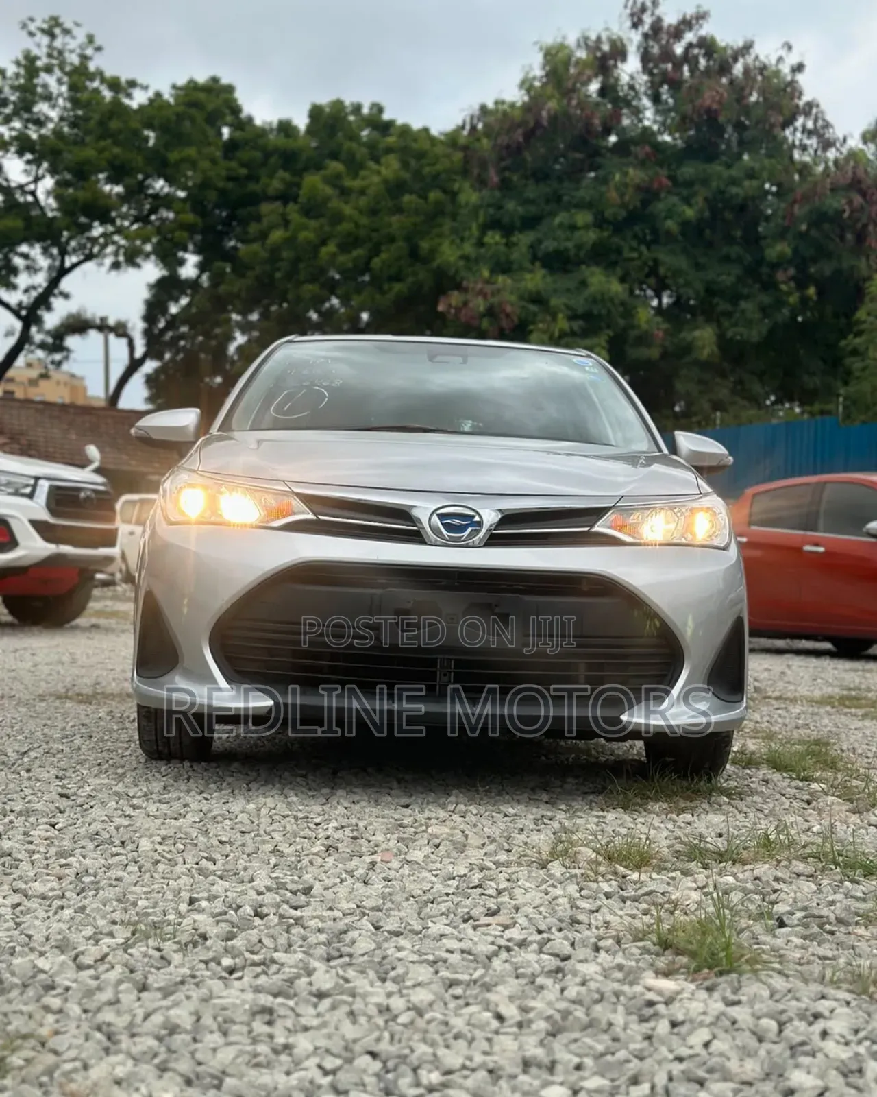 Toyota Axio 1.5 Hybrid 2WD 2019 Silver