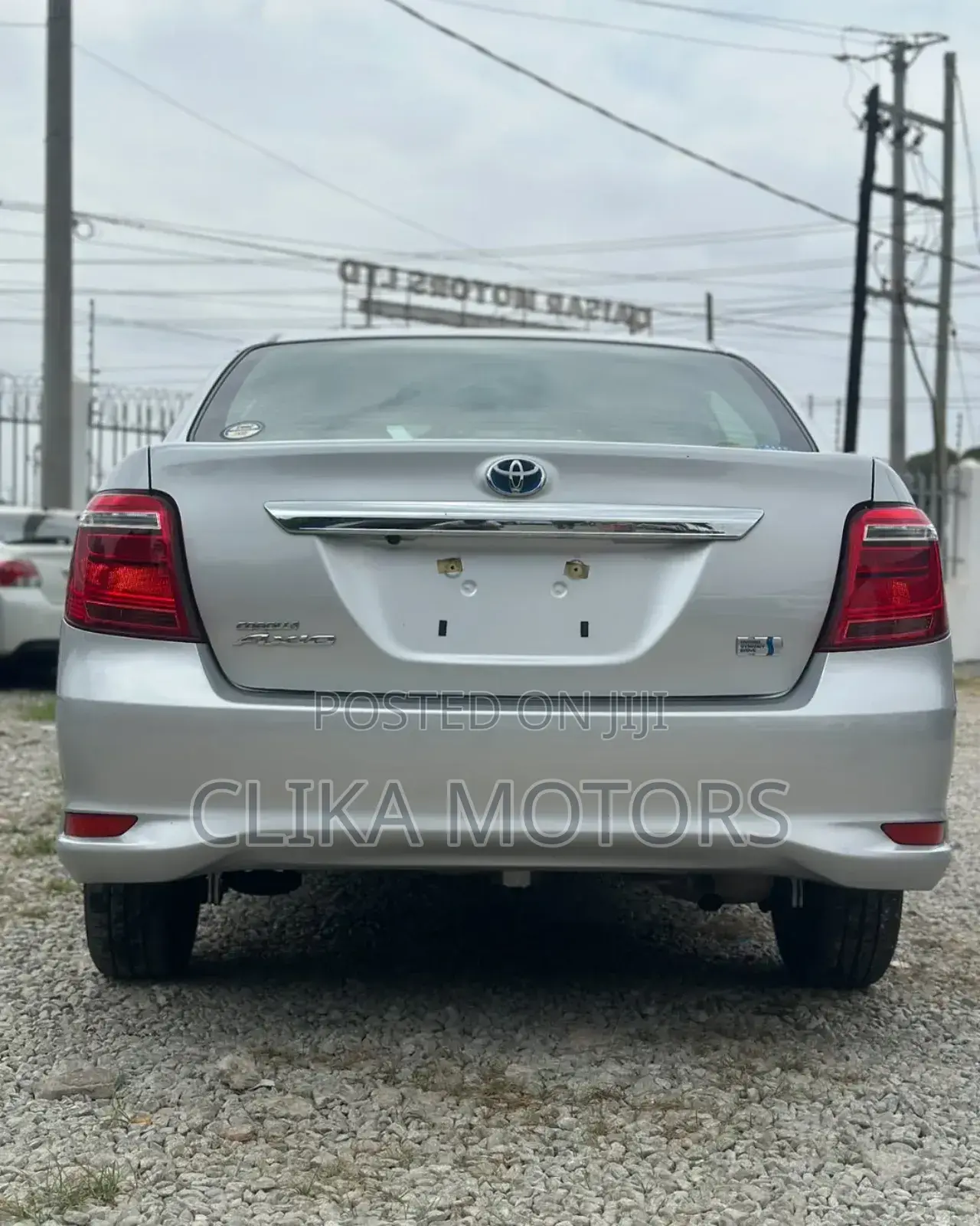 Toyota Axio 1.5 Hybrid 2WD 2019 Silver