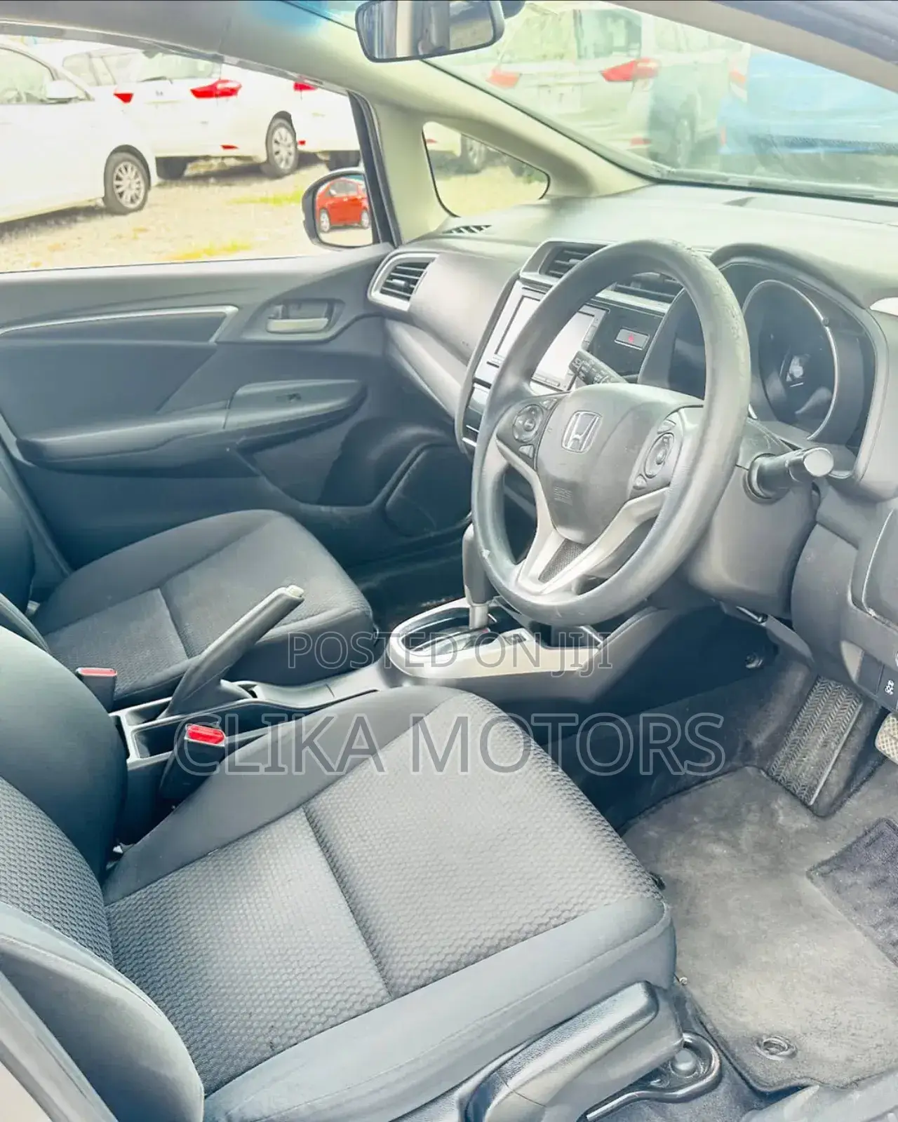 Honda Fit 2018 Silver