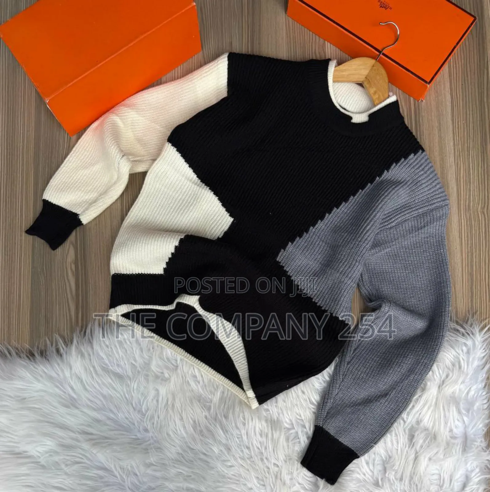All Weather Longsleeve Round Neck Hoodie Sweaters