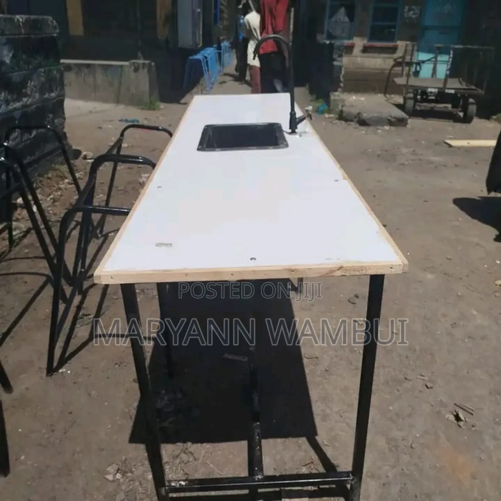 Laboratory Tables With Sink