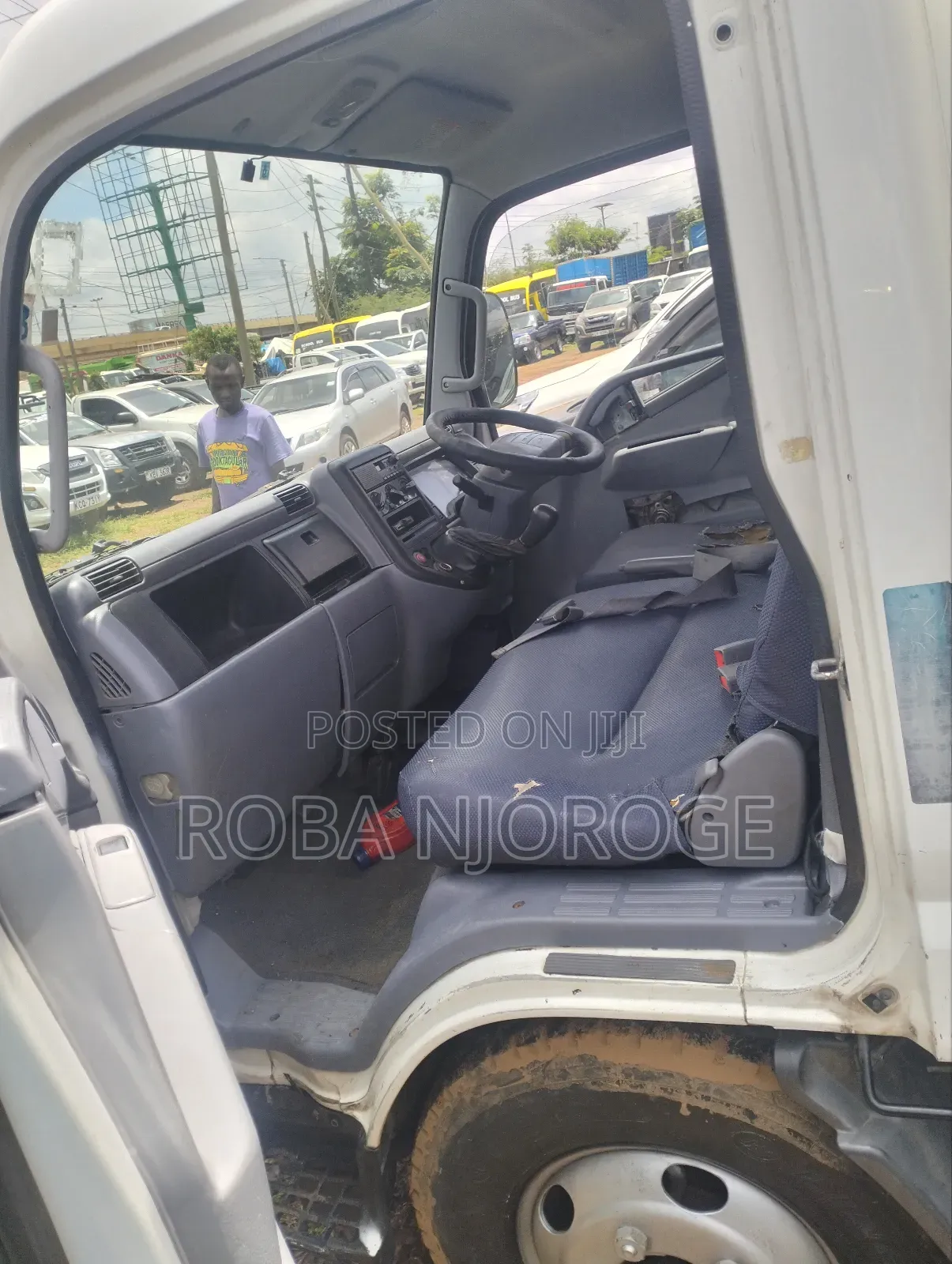 Mitsubishi Canter 2016 Pearl