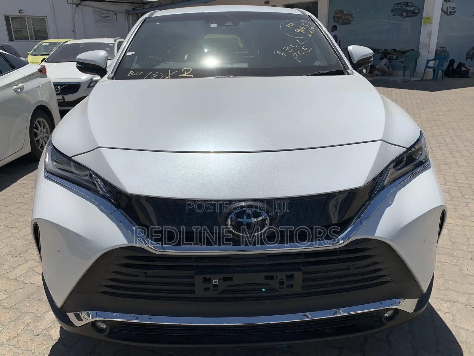Toyota Harrier 2.5 Hybrid 4WD 2020 Pearl