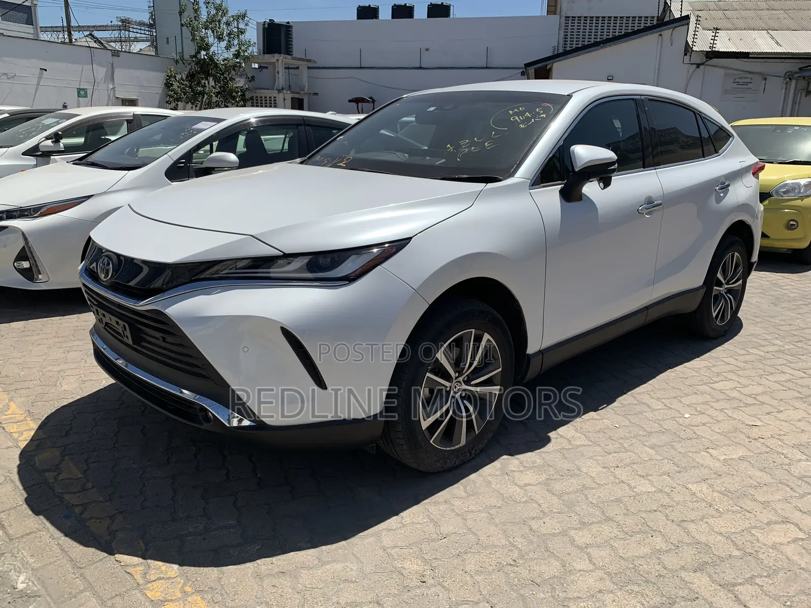 Toyota Harrier 2.5 Hybrid 4WD 2020 Pearl