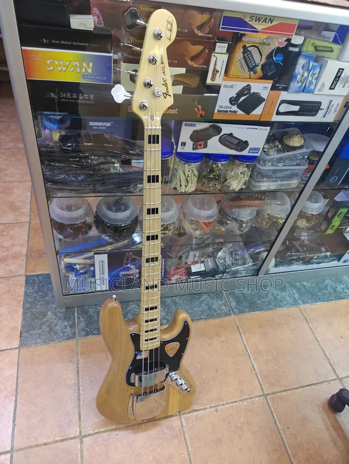 Fender Quality Bass Guitar