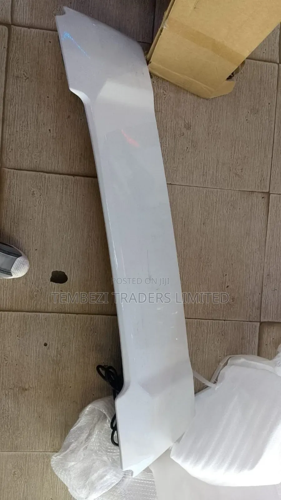 Rear Spoiler Toyota Land Cruiser V8 Fj 200
