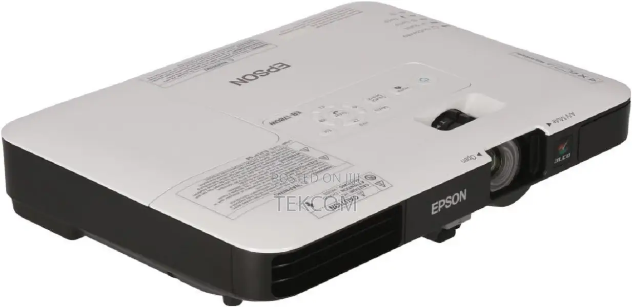 Epson Eb-1780w 3,000 Lumens, Wxga, 3lcd Wi-Fi Projector