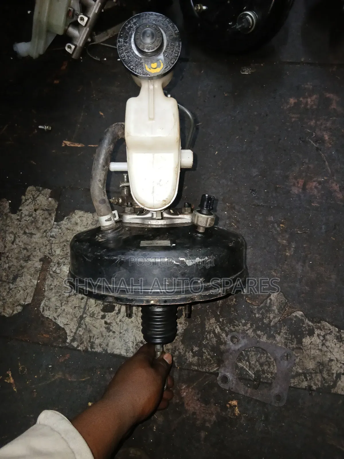 Brake Booster and Master Cylinder Toyota Vigo