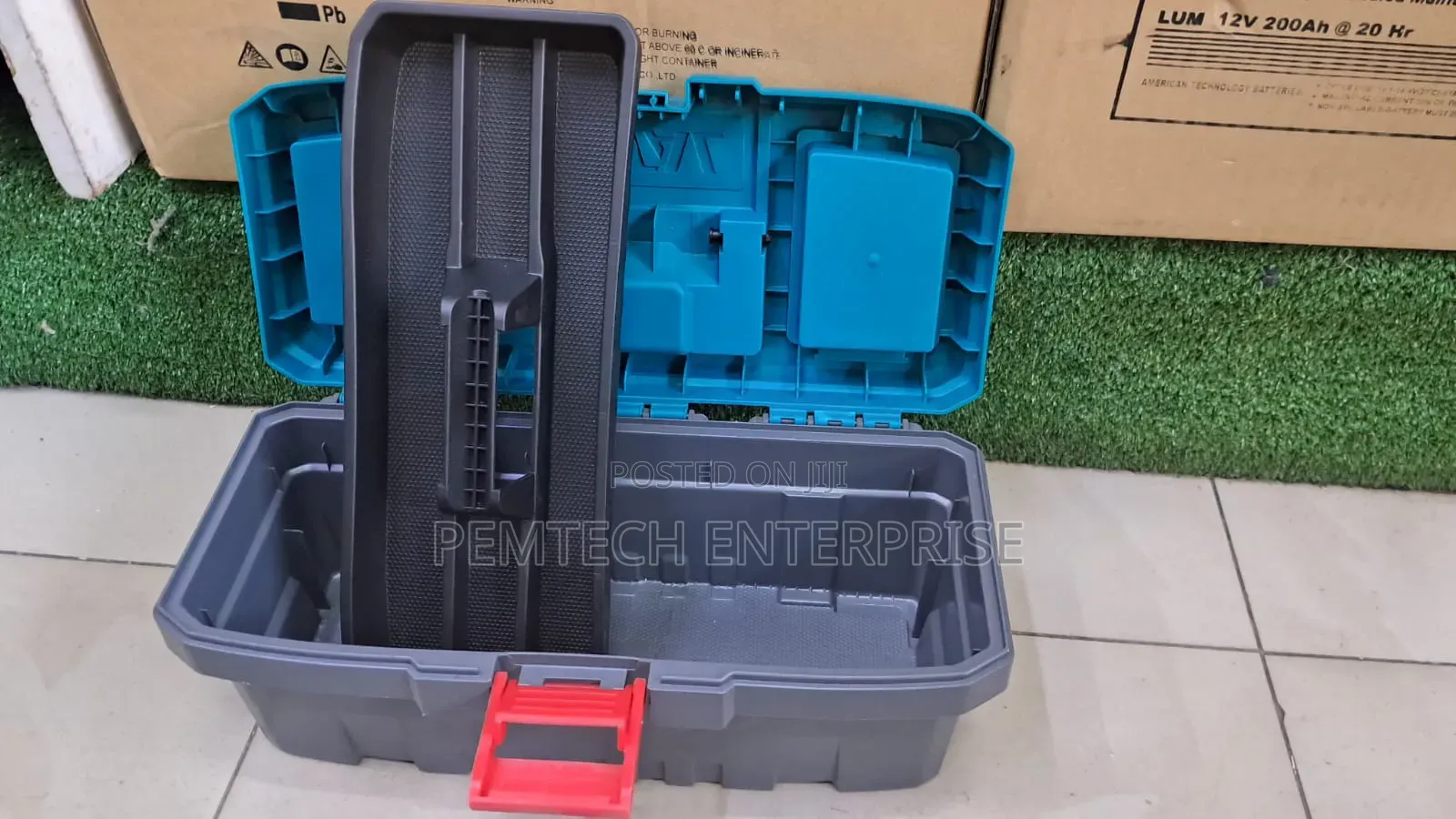 Total Tpbx0141 14 Inch Tool Box - Plastic Lock