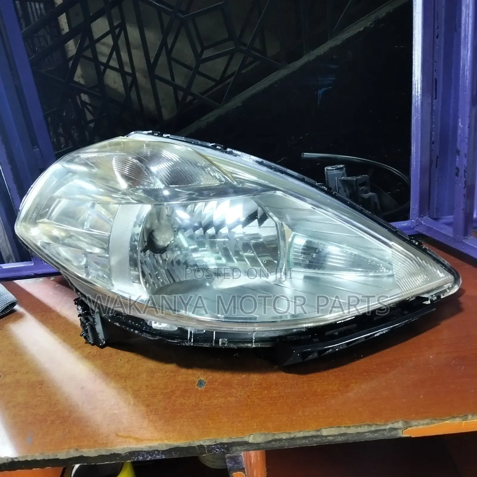Nissan Tiida 2008/09/10/11 Non Xenon Head Lamp, Ex Japan