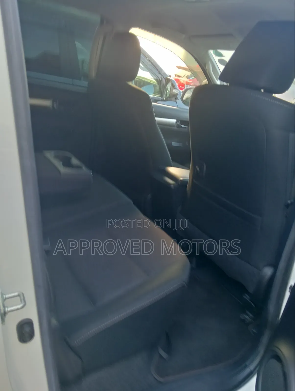 Toyota Hilux 2020 White