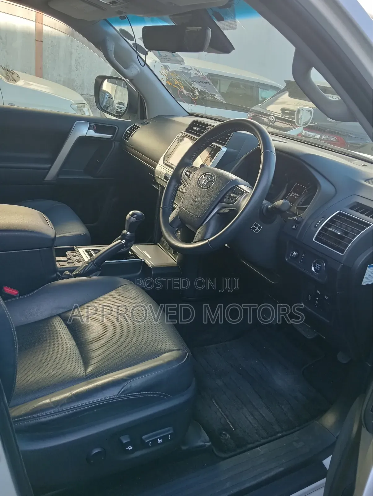 Toyota Land Cruiser Prado 2018 White