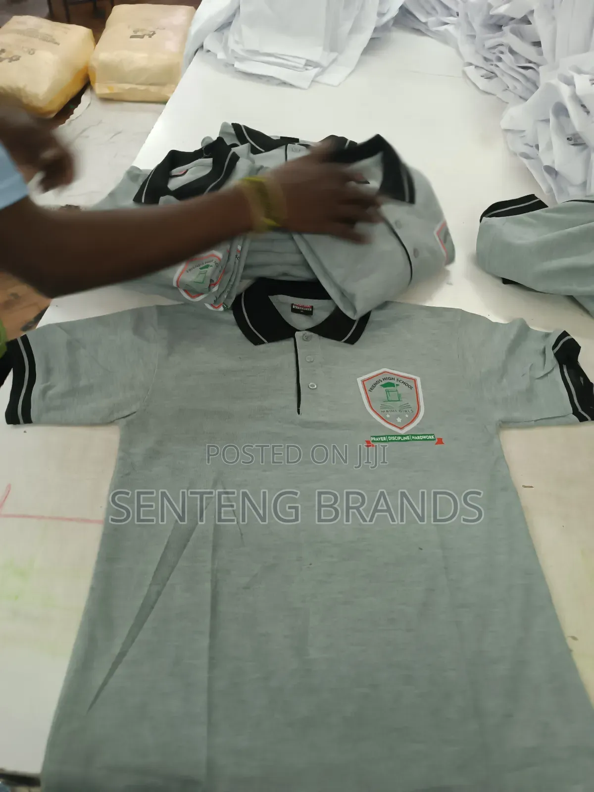 Polo T-shirts Made Of Cotton 100%