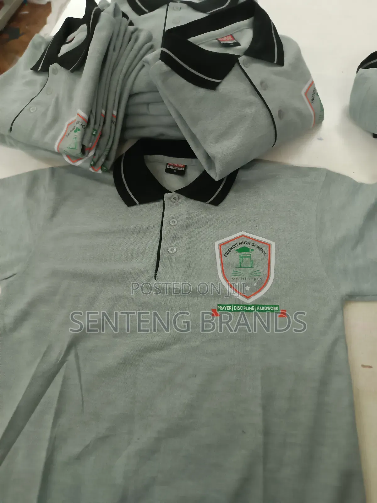 Polo T-shirts Made Of Cotton 100%