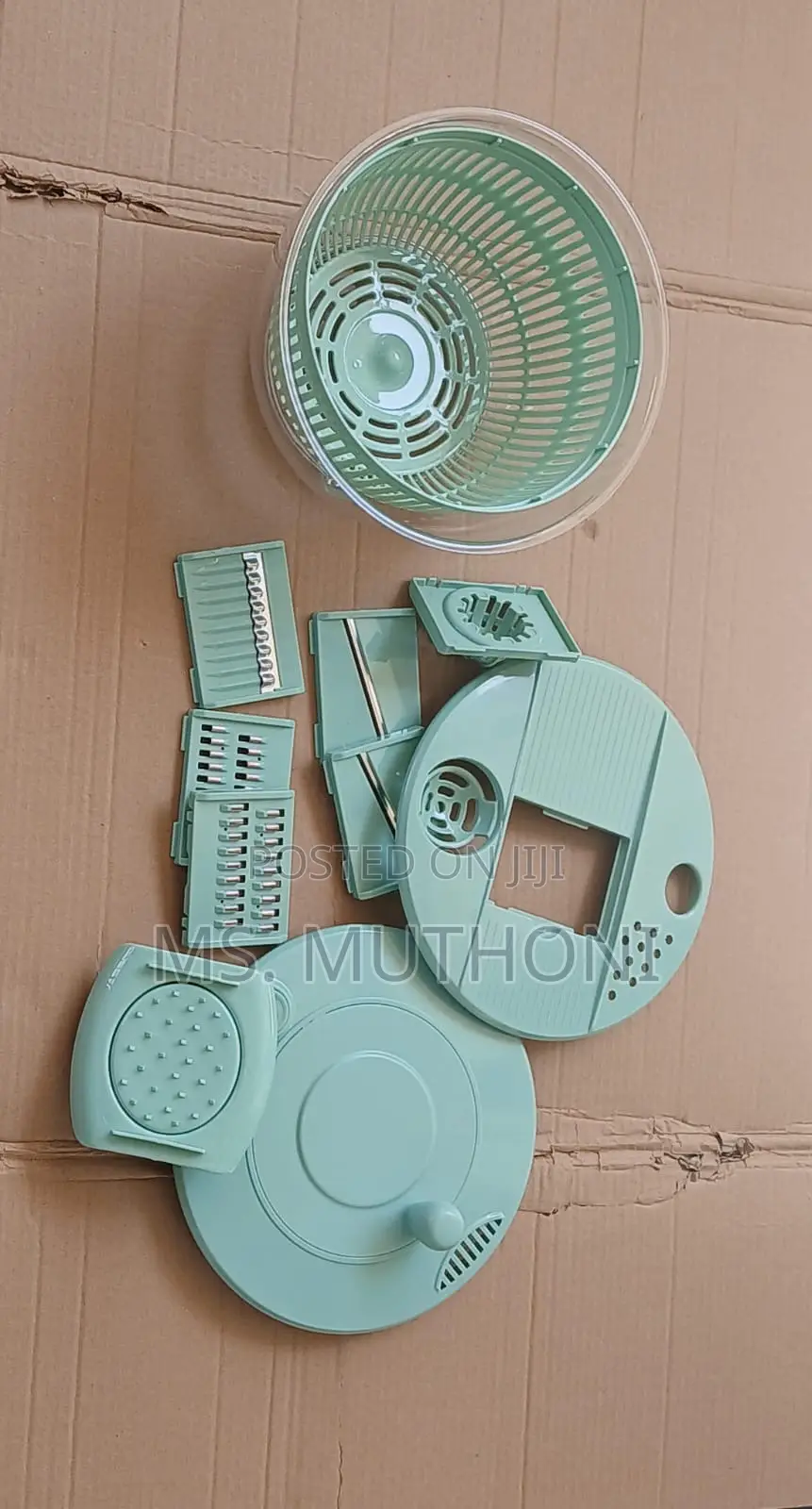 Multi-Functional 8pcs Salad Spinner With Vegetable Chopper