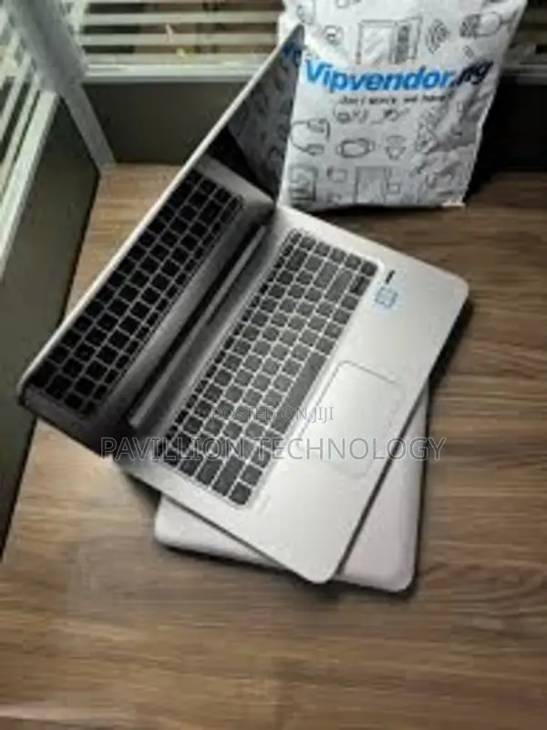 Laptop HP EliteBook 1040 G8 16GB Intel Core I7 SSD 256GB