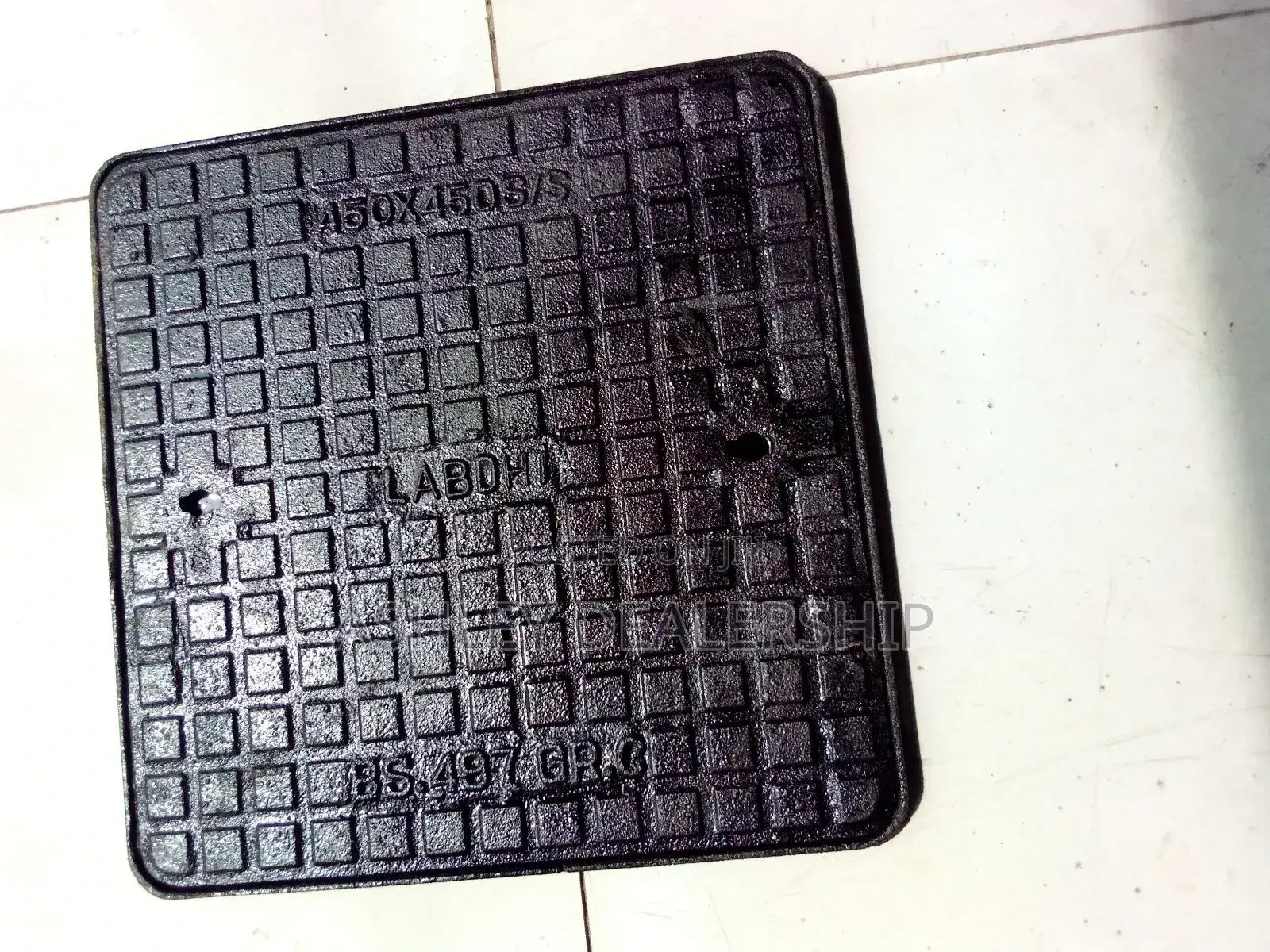 Cast Iron Manhole Cover 18" by 18" (450mm×450mm) 16kg