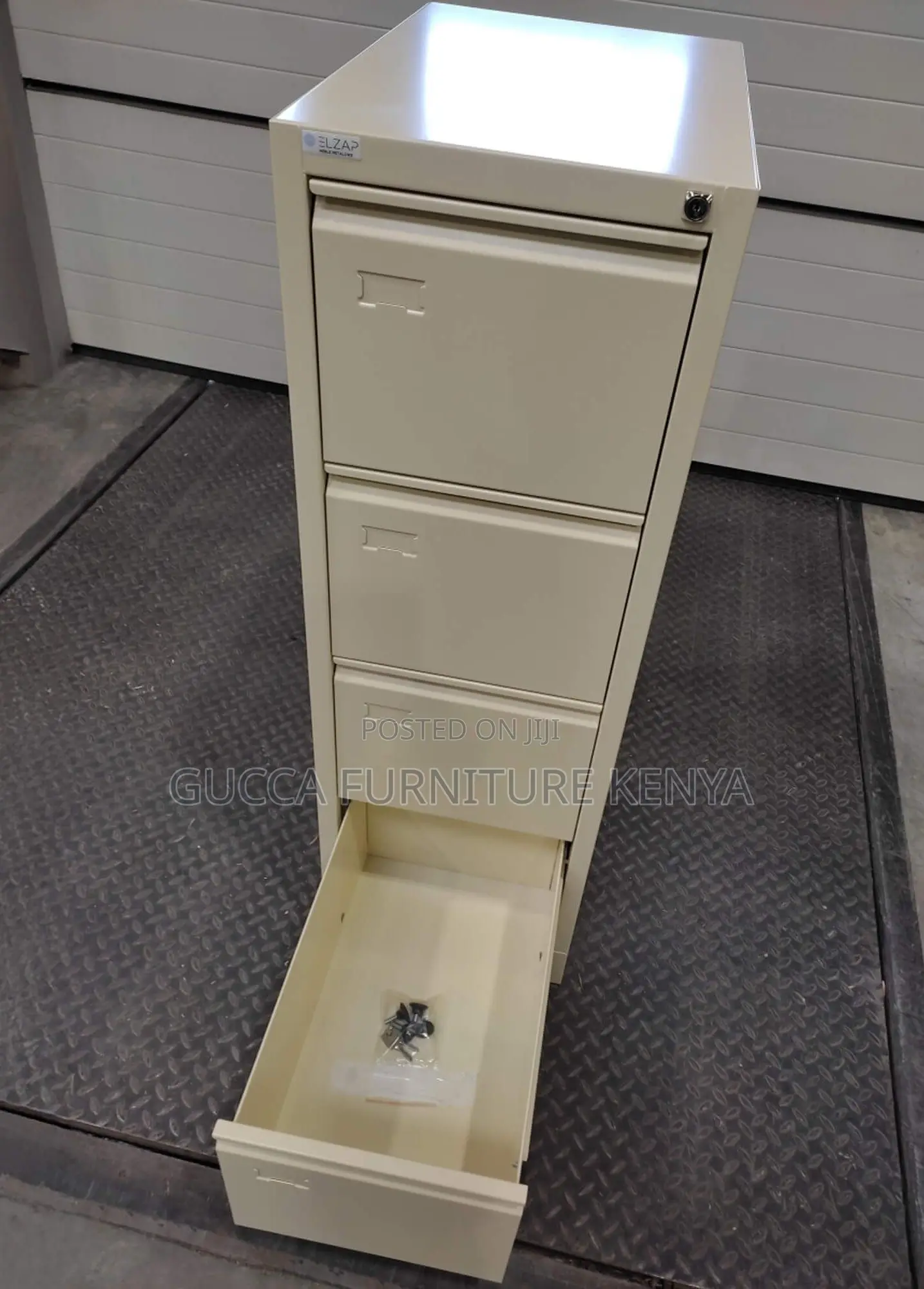 Cabinets:Metal Filing Cabinet With 4-Drawer for Office