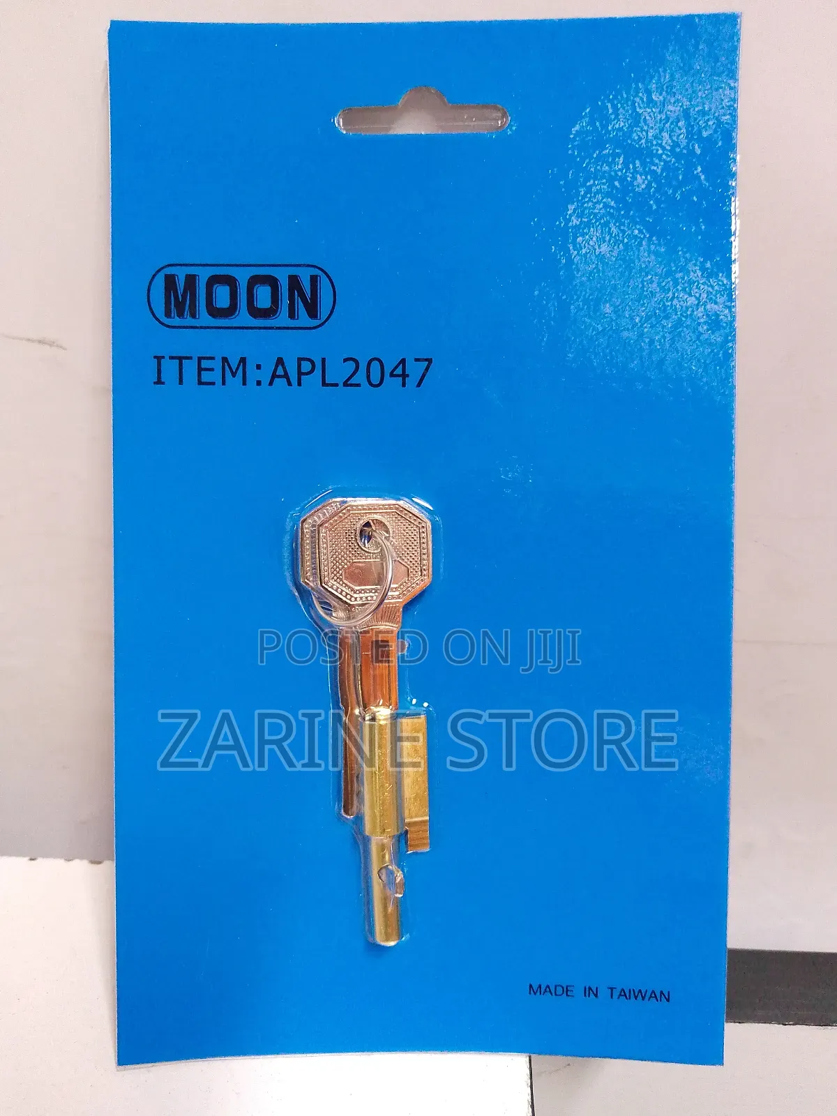 Antigen Keys Hole Blocker With 2 Keys Anti-Theft