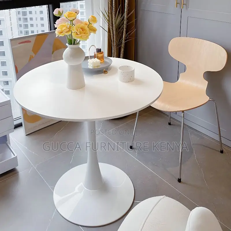 Dining Tables:Trendy Rounded Dining Table for Office Home