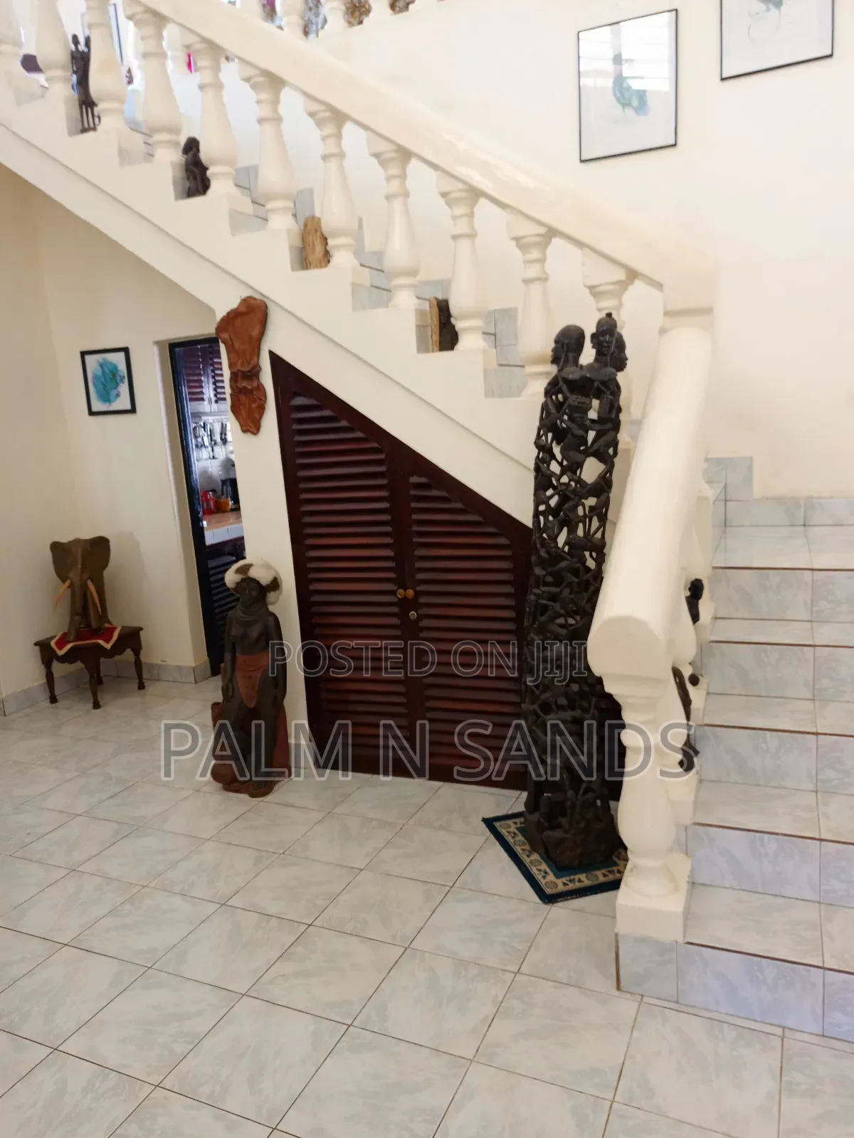 3bdrm Mansion in Galu, Beach Road, Ukunda for sale