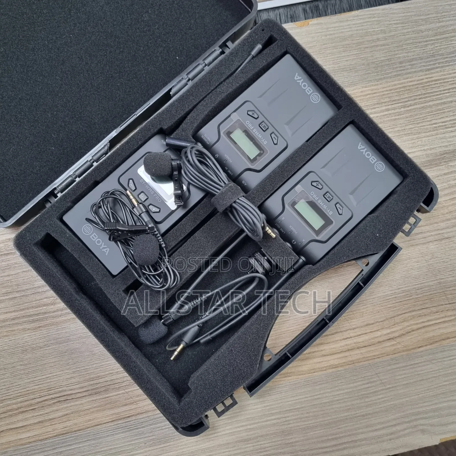 Boya by-Wm8 Pro Uhf Dual-Channel Mono/Stereo Wireless