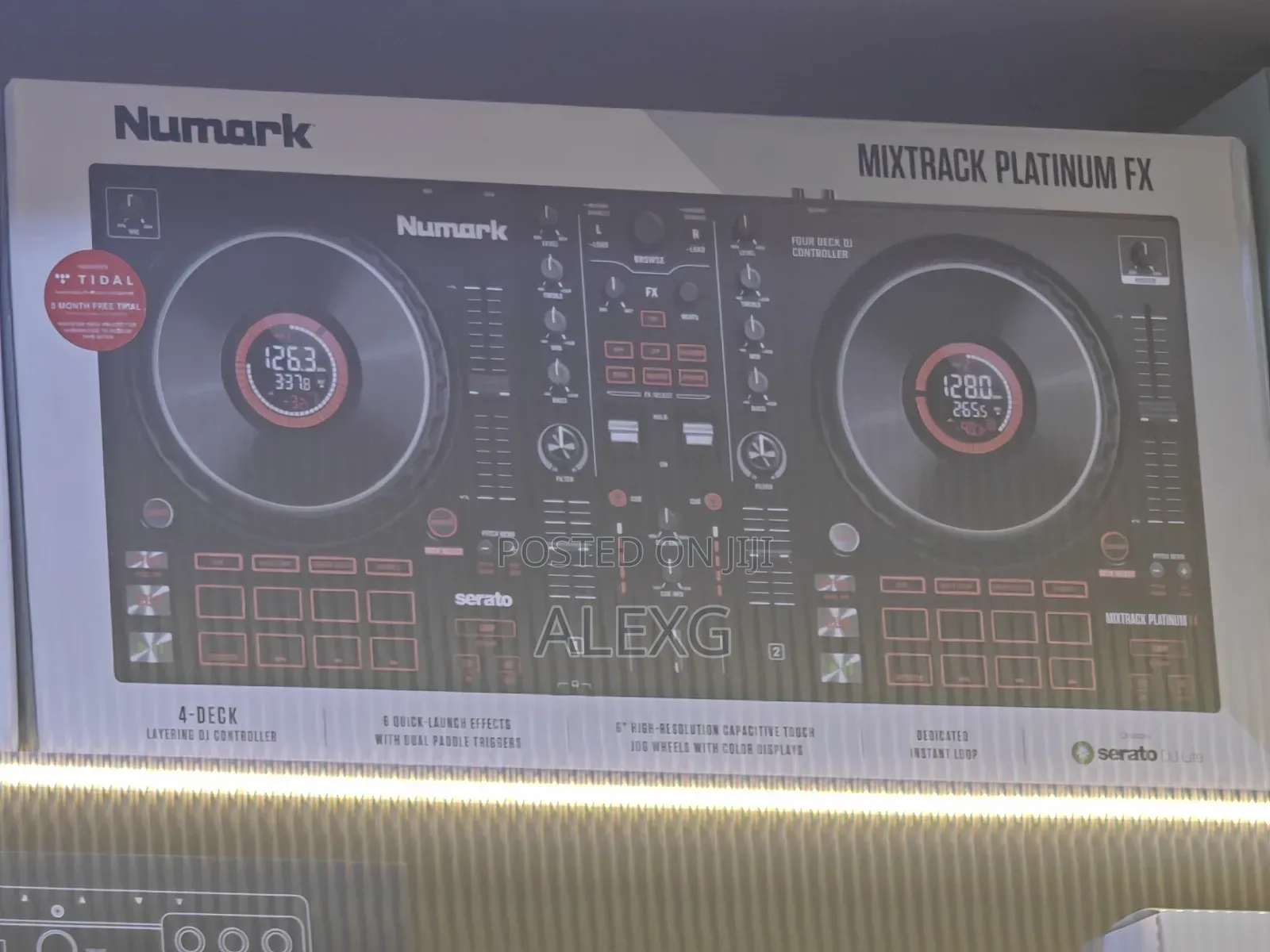 Numark Mixtrack Platinum Fx