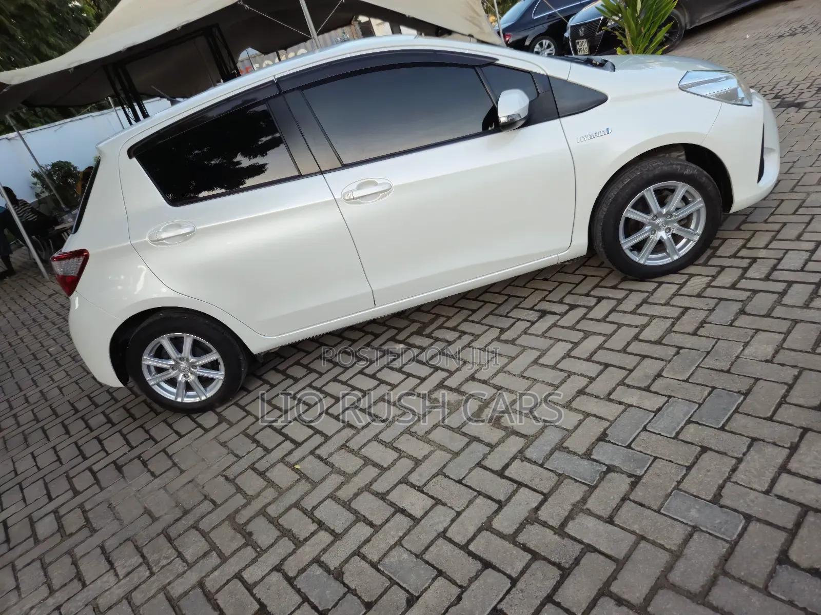 Toyota Vitz 2018 White
