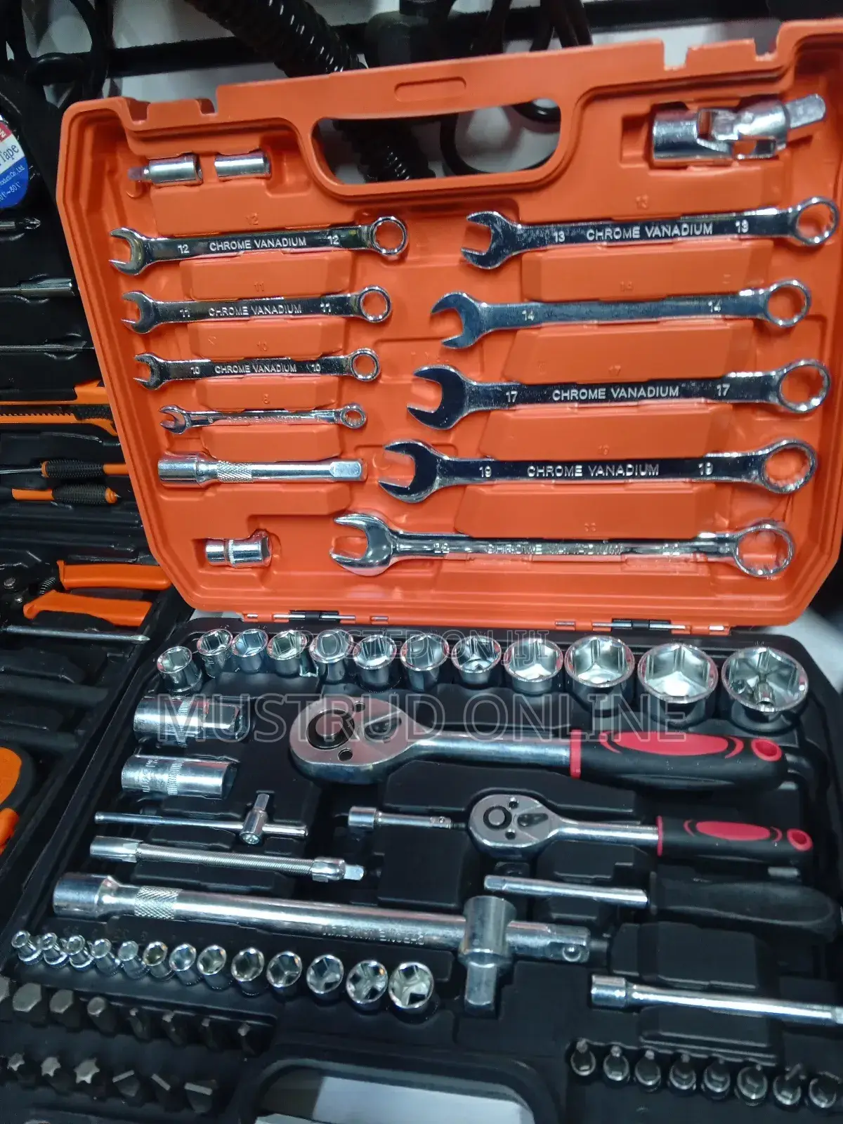 82pieces Toolbox