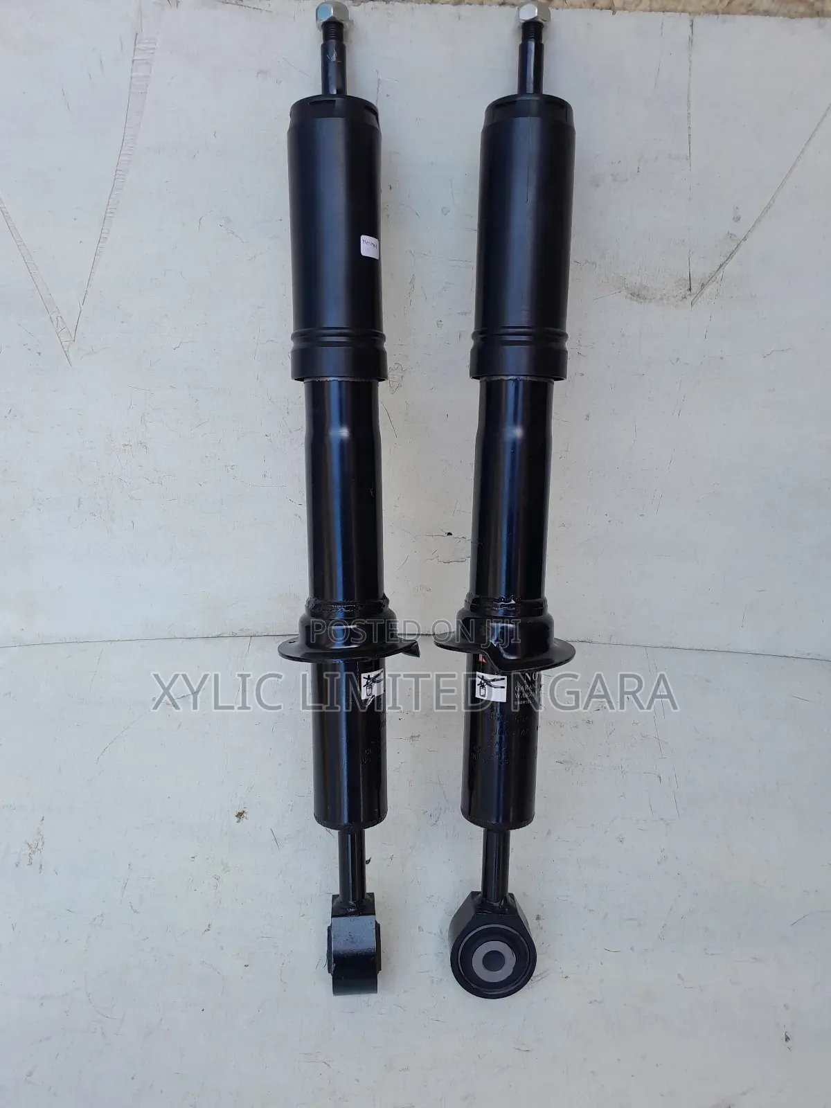 Toyota Landcruiser V8 Front and Rear Shock Absorbers