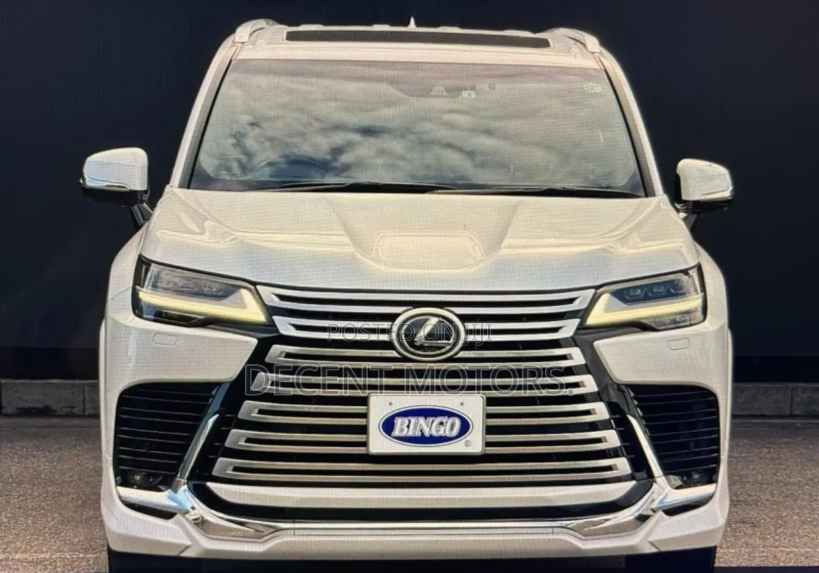 Lexus LX 2022 White