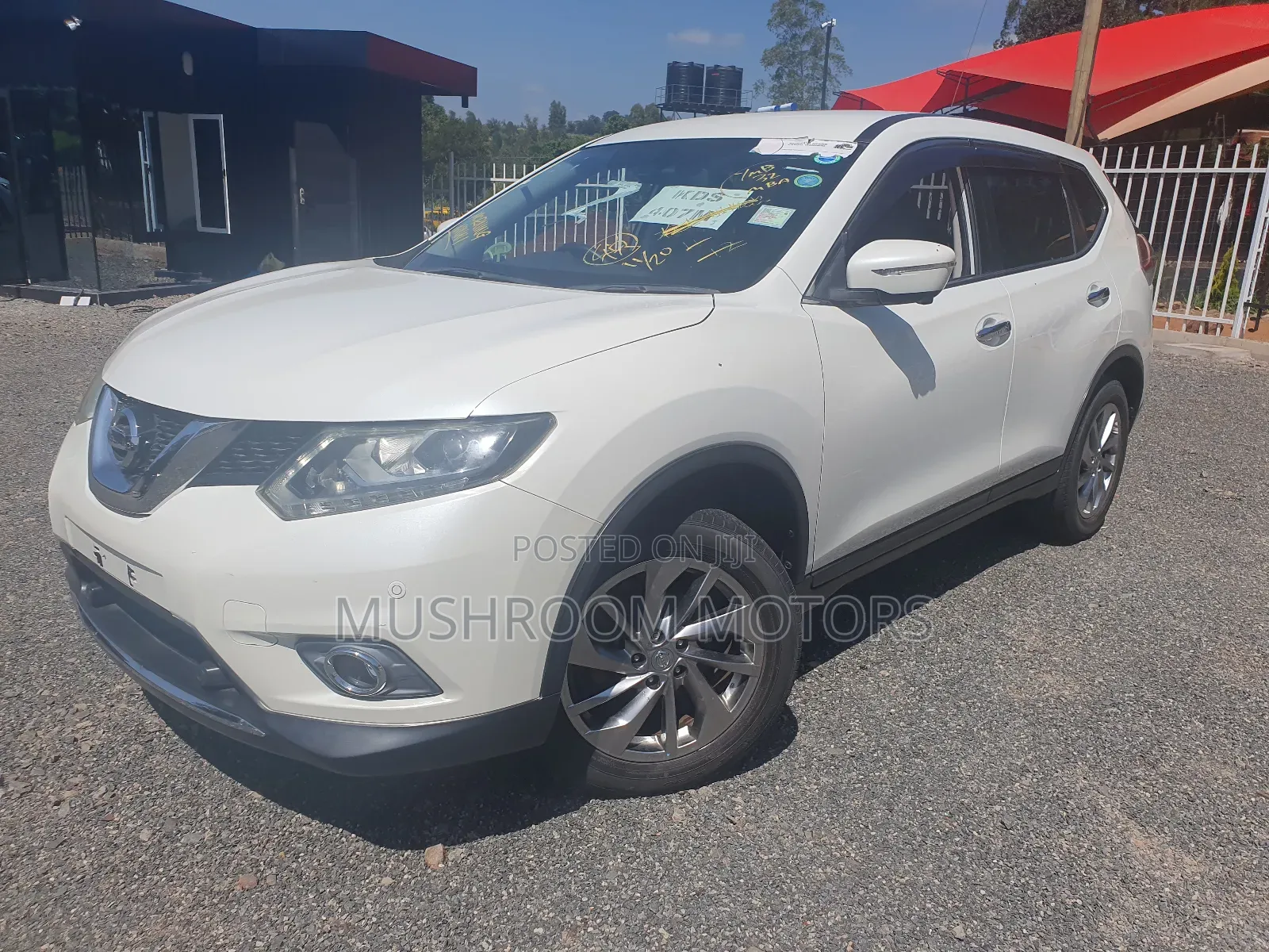 Nissan X-Trail 2017 White