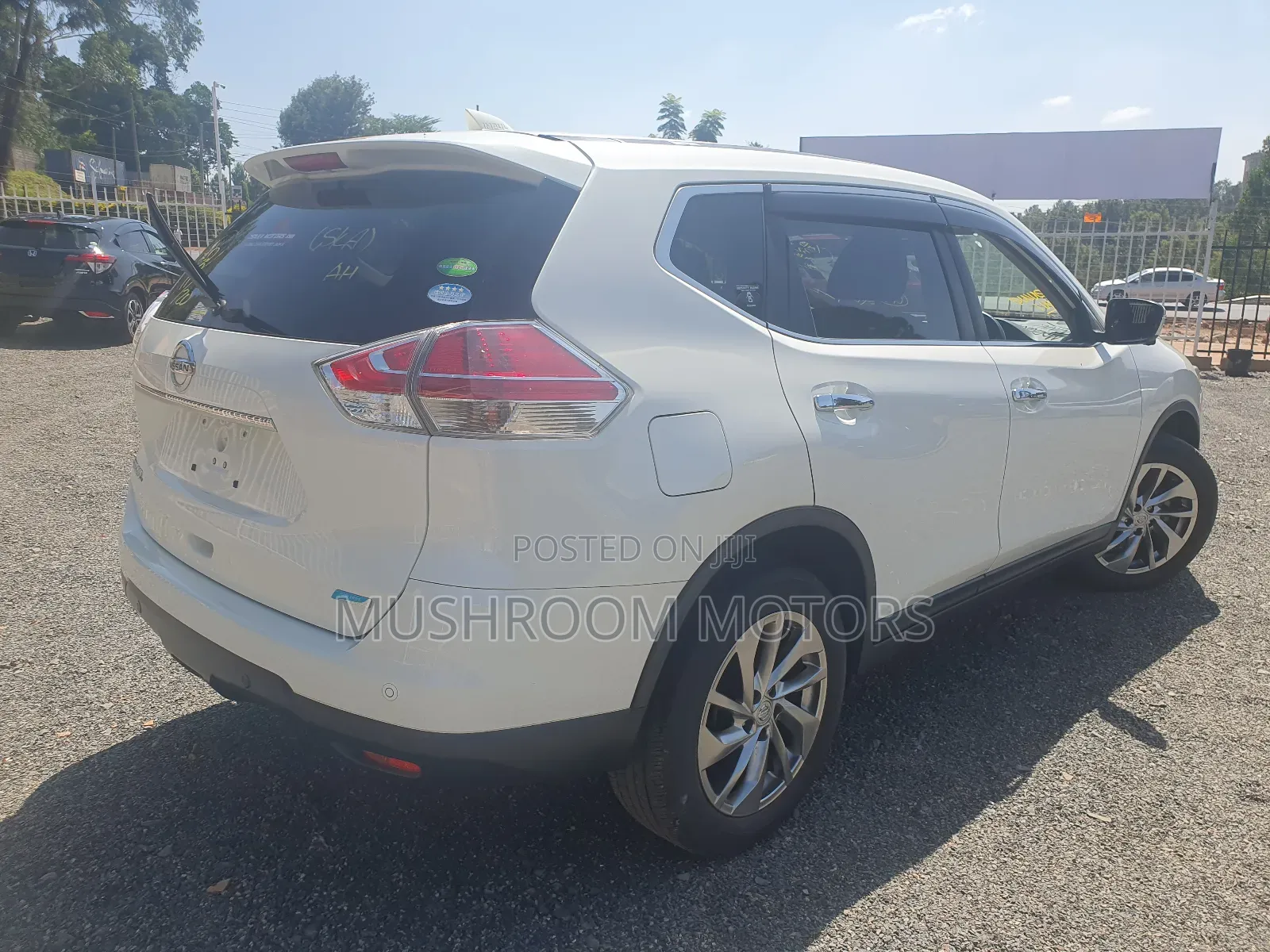 Nissan X-Trail 2017 White