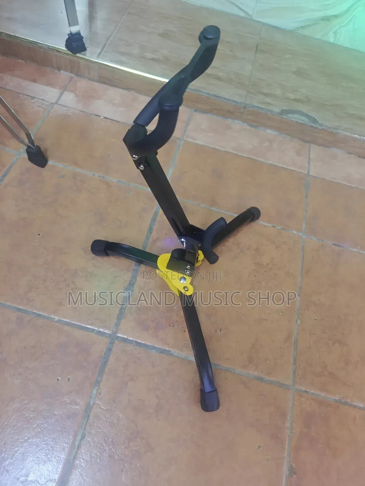 Saxophone Stand