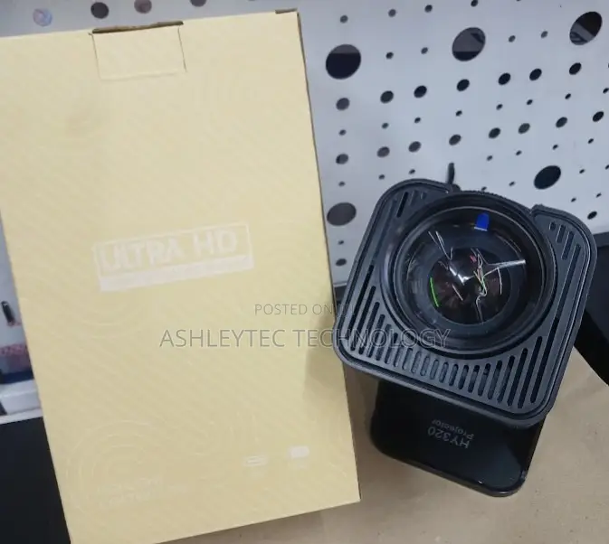 Portable Android Projector, Black Hy 320 Pro Offer!