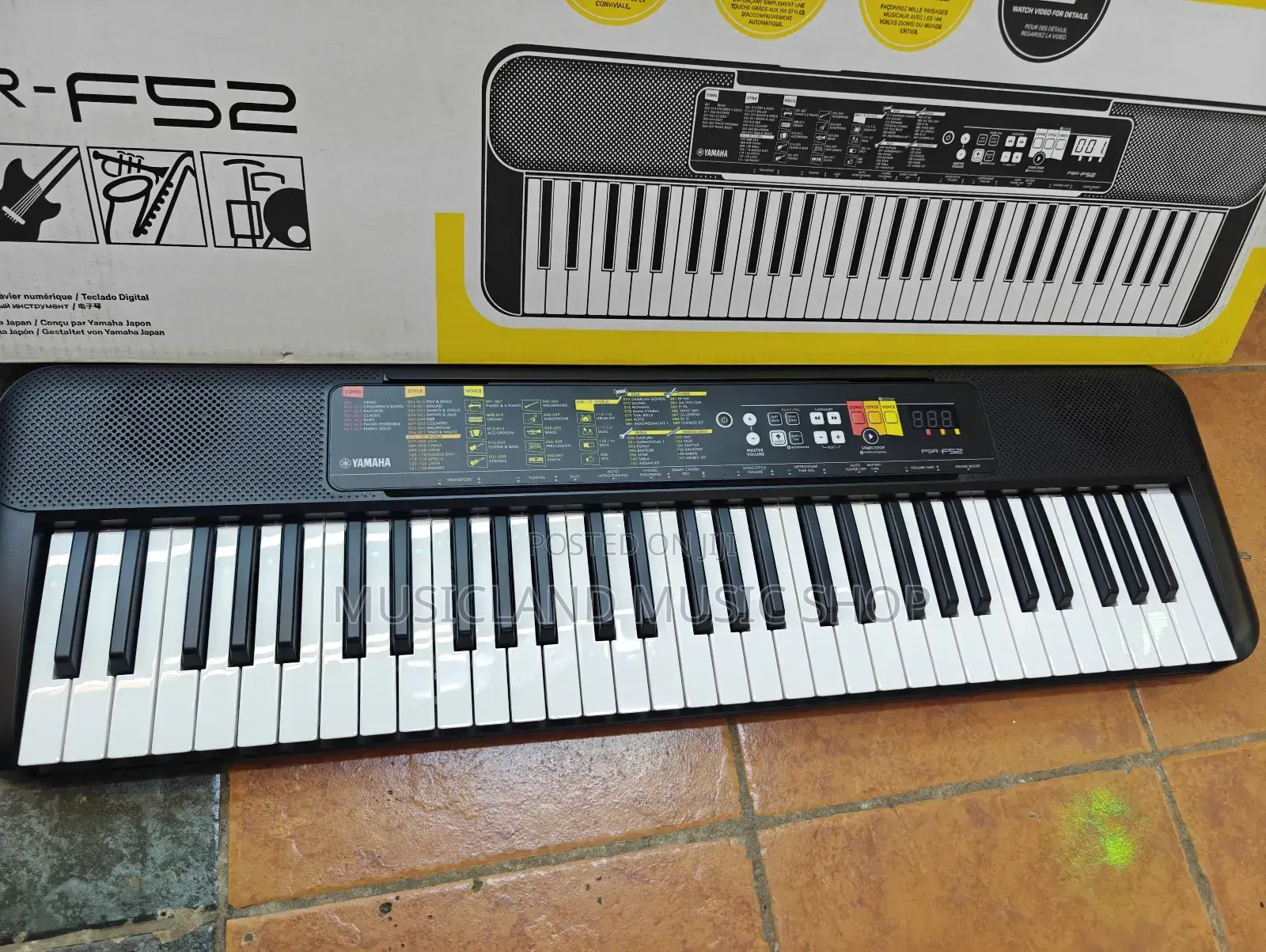Yamaha PSR F52
