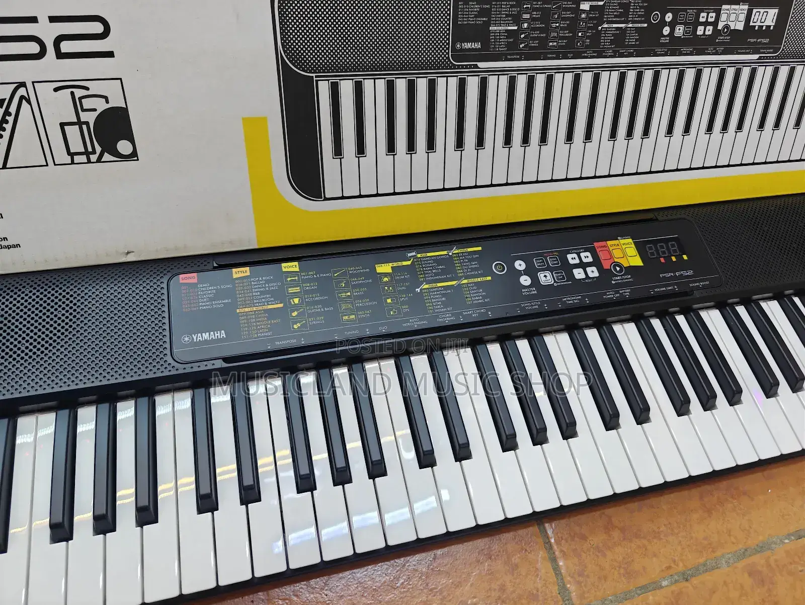 Yamaha PSR F52