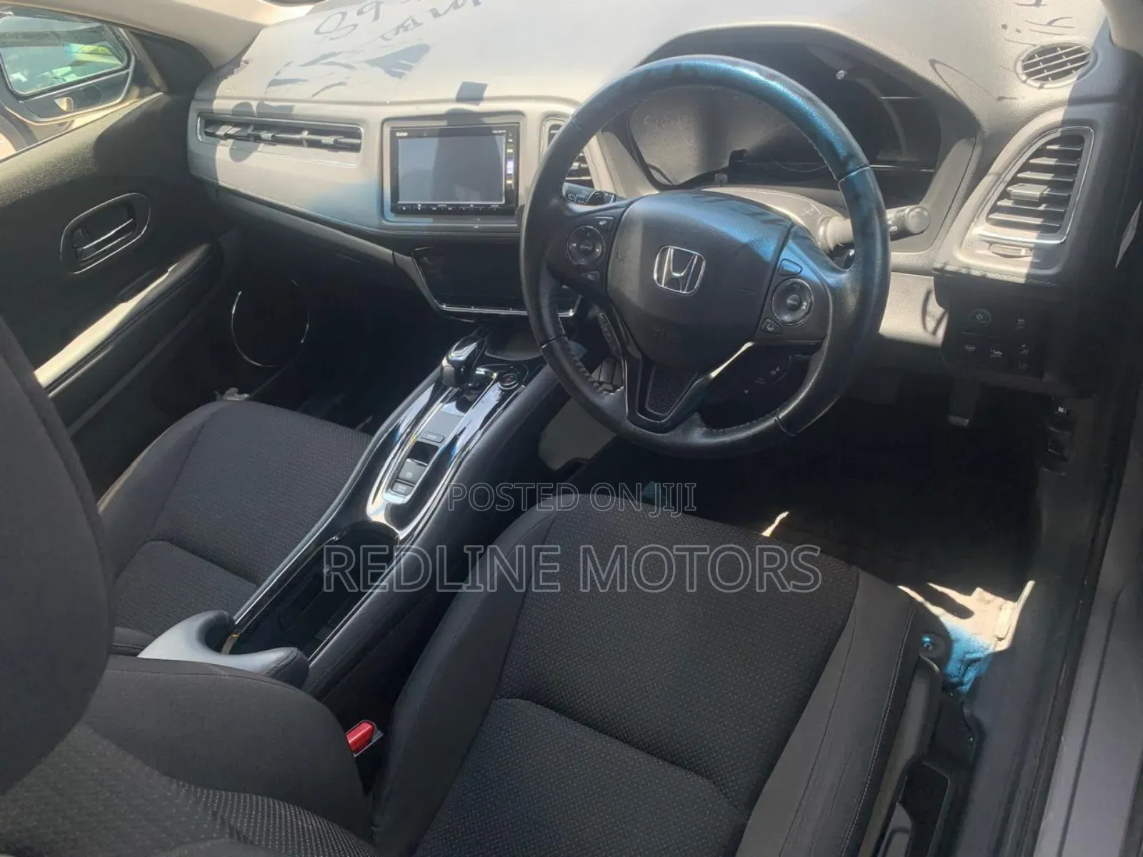 Honda Vezel 1.5 Hybrid 2WD 2018 Silver