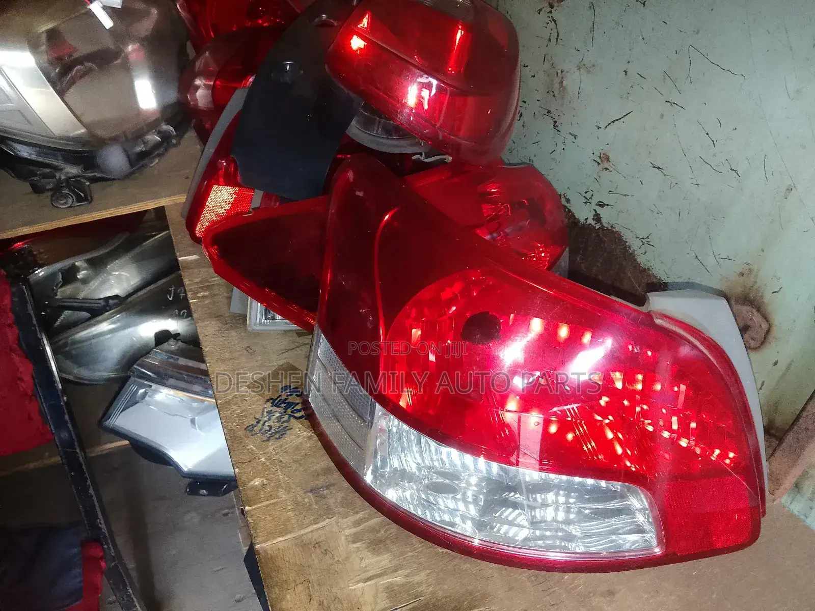 Toyota  Belta Taillight Backlight Taillamp [][]