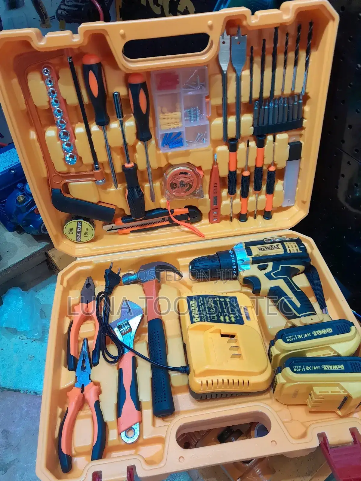 Dewalt 26v Cordless Drill and Accessories