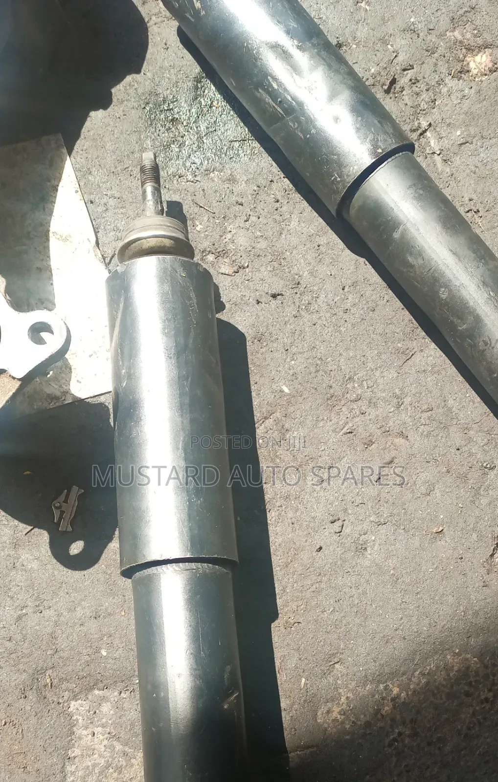 Front Shock Toyota Hiace 7l