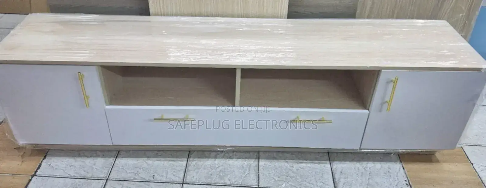Cairo Modern Tv Stand 6 Feet - White Oak 16mm