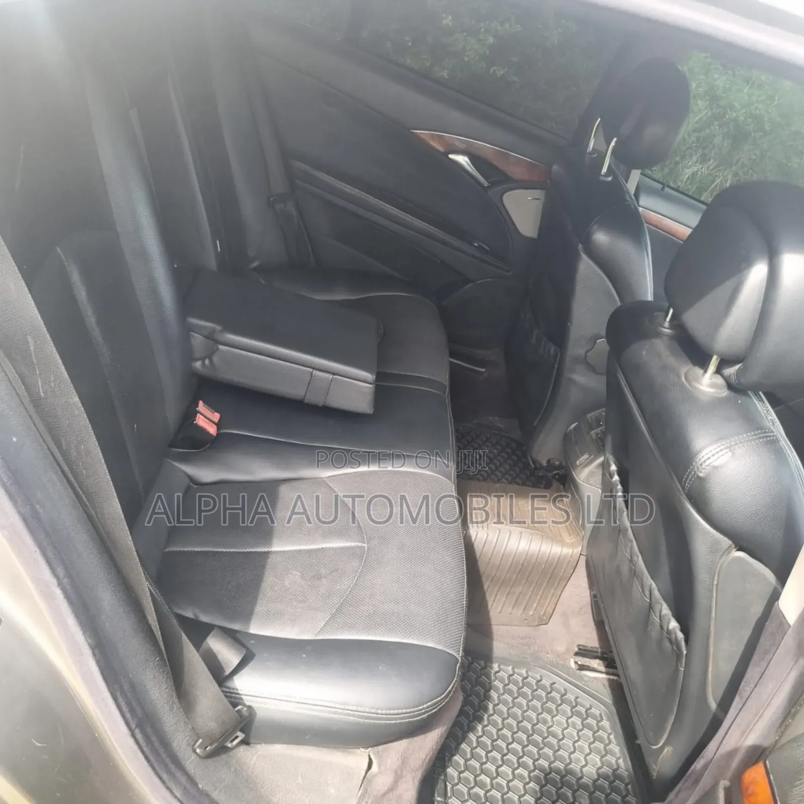 Mercedes-Benz E200 2004 Gray