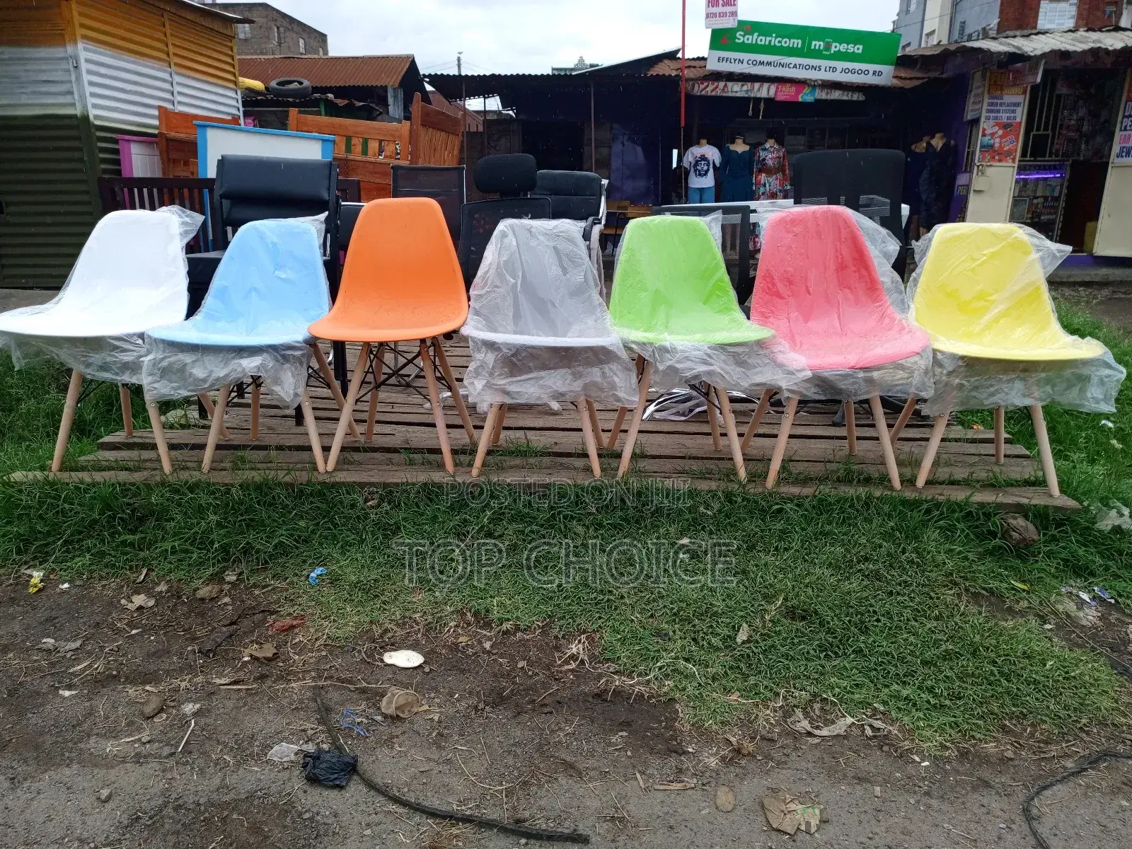 Multiple Colour's Plastic Chairs