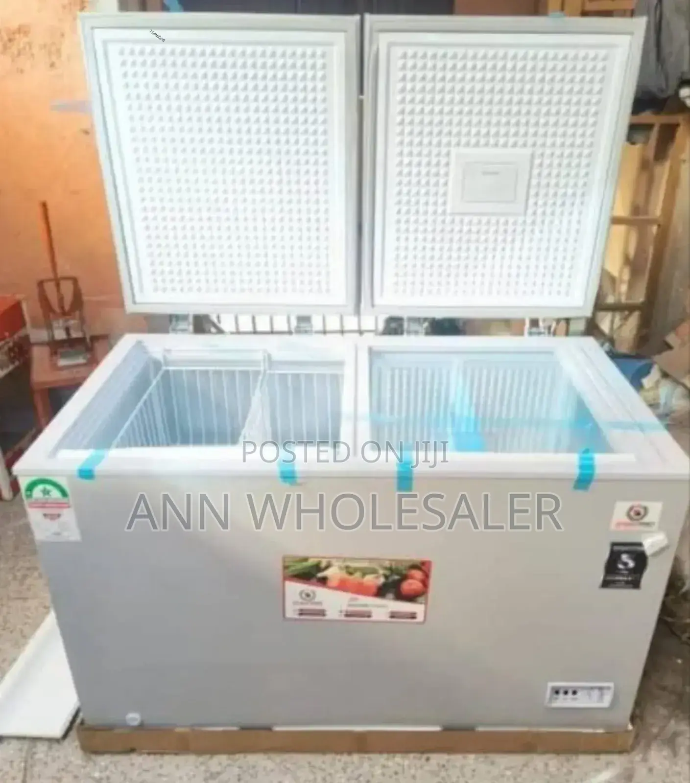 White Smart Pro 345 Litres Freezer