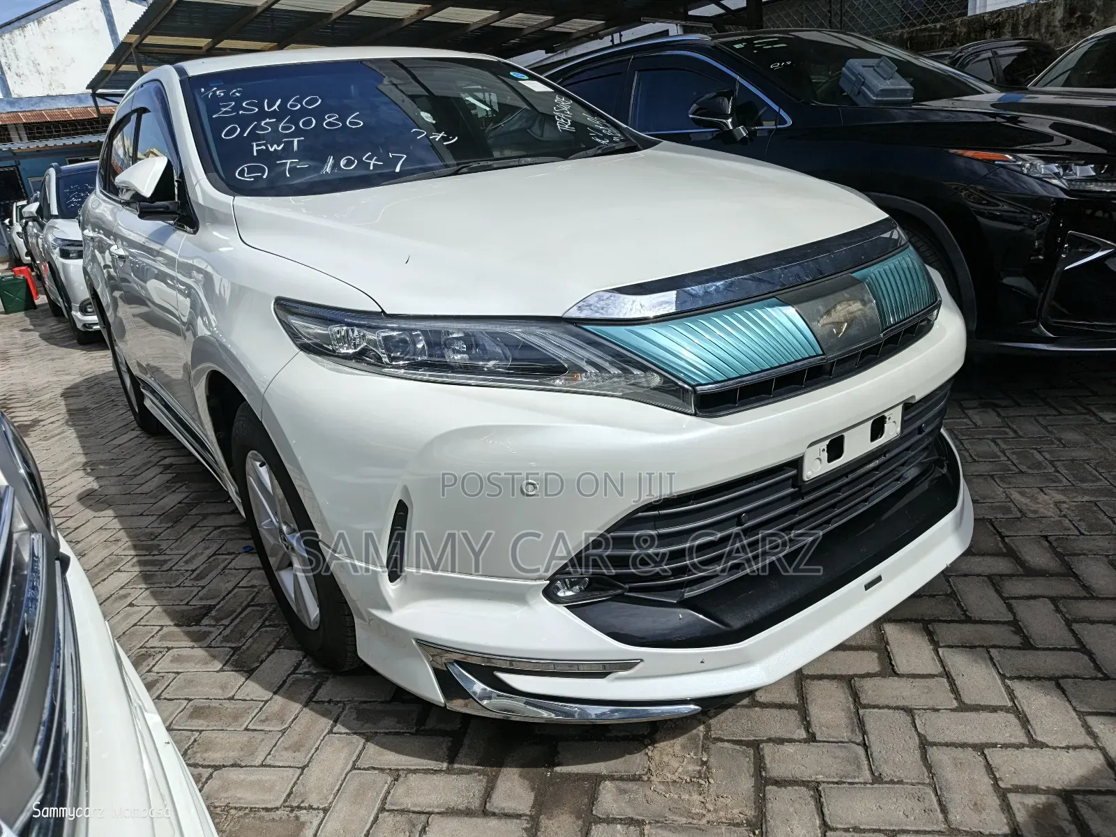 Toyota Harrier 2.0 2018 White