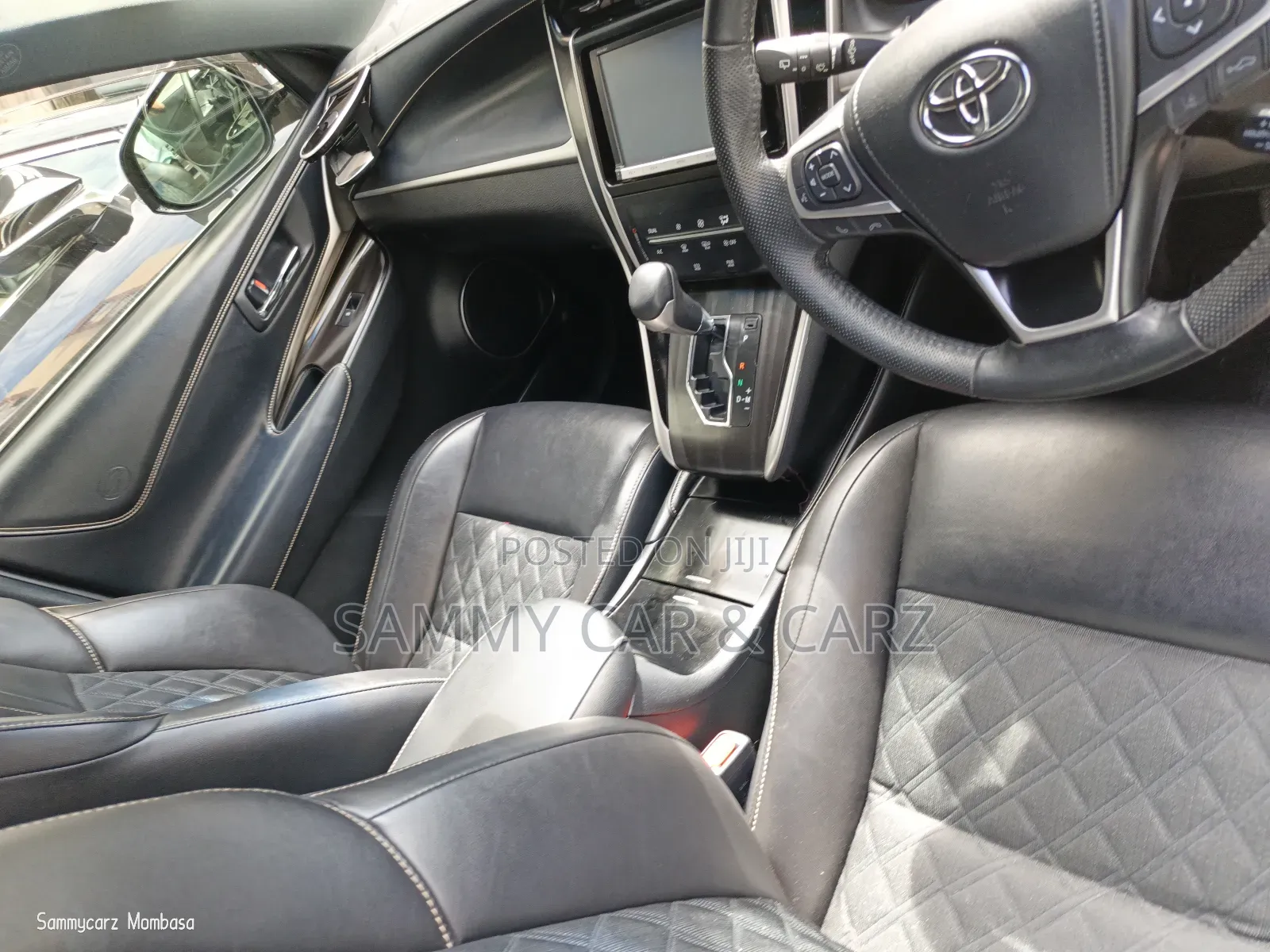 Toyota Harrier 2.0 2018 White