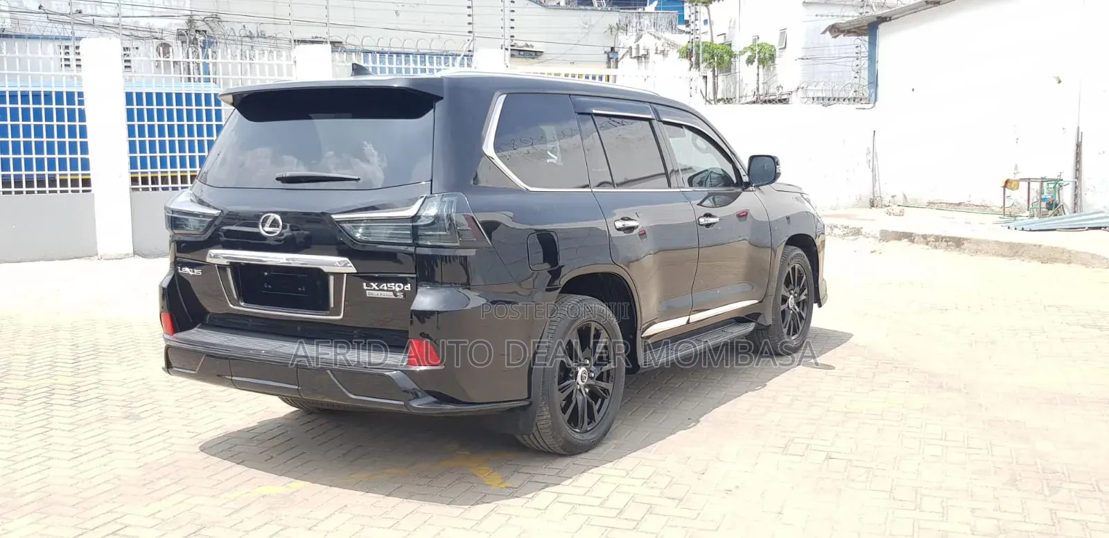 Lexus LX 450d AWD 2017 Black
